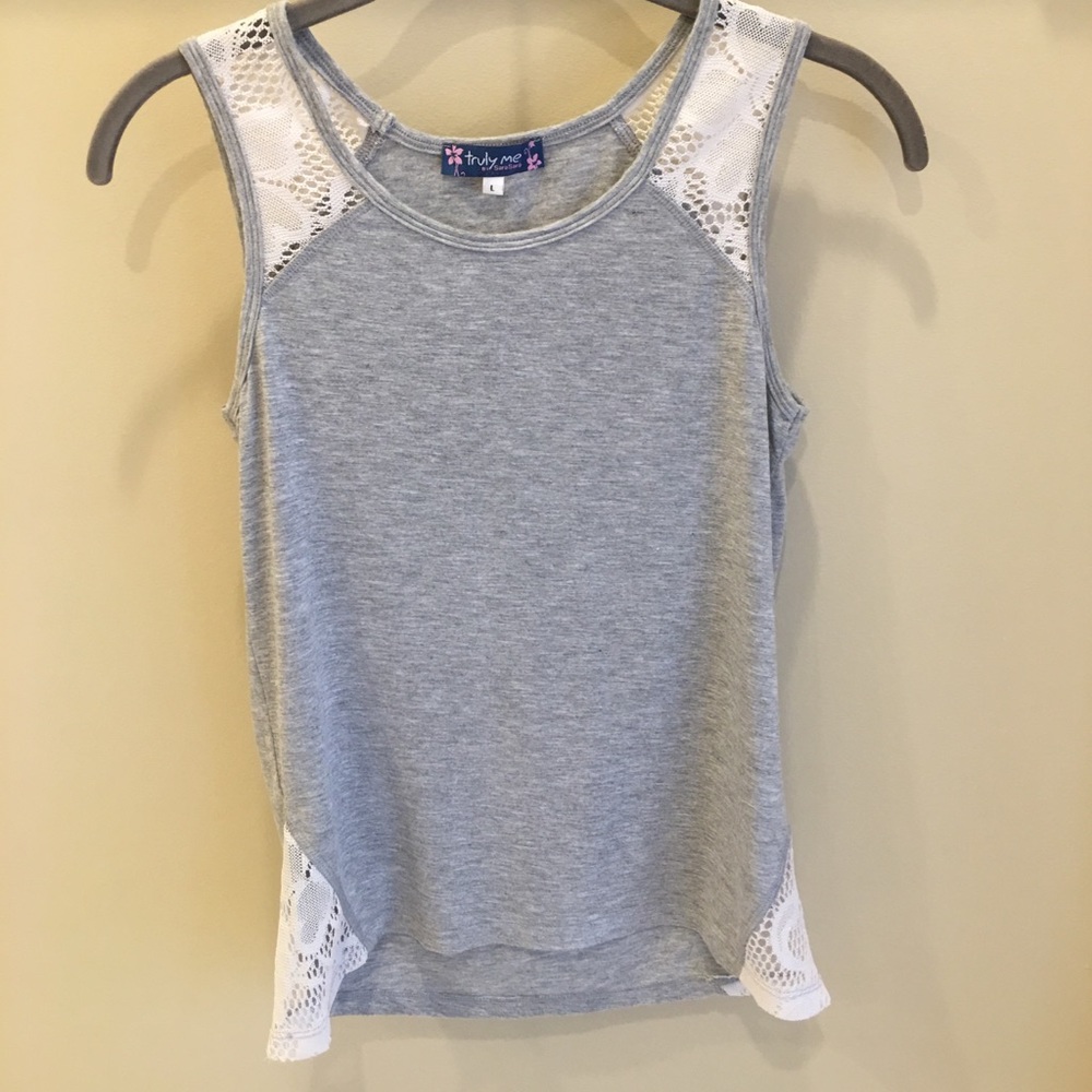 Nordstrom girl’s sleeveless top in size Large